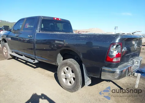 2015 Ram 2500 Big Horn z USA, uszkodzony, nr VIN 3C6UR5JL8FG566609